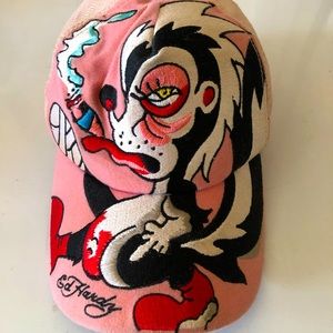 Ed Hardy early 2000’s style smoking skunk hat